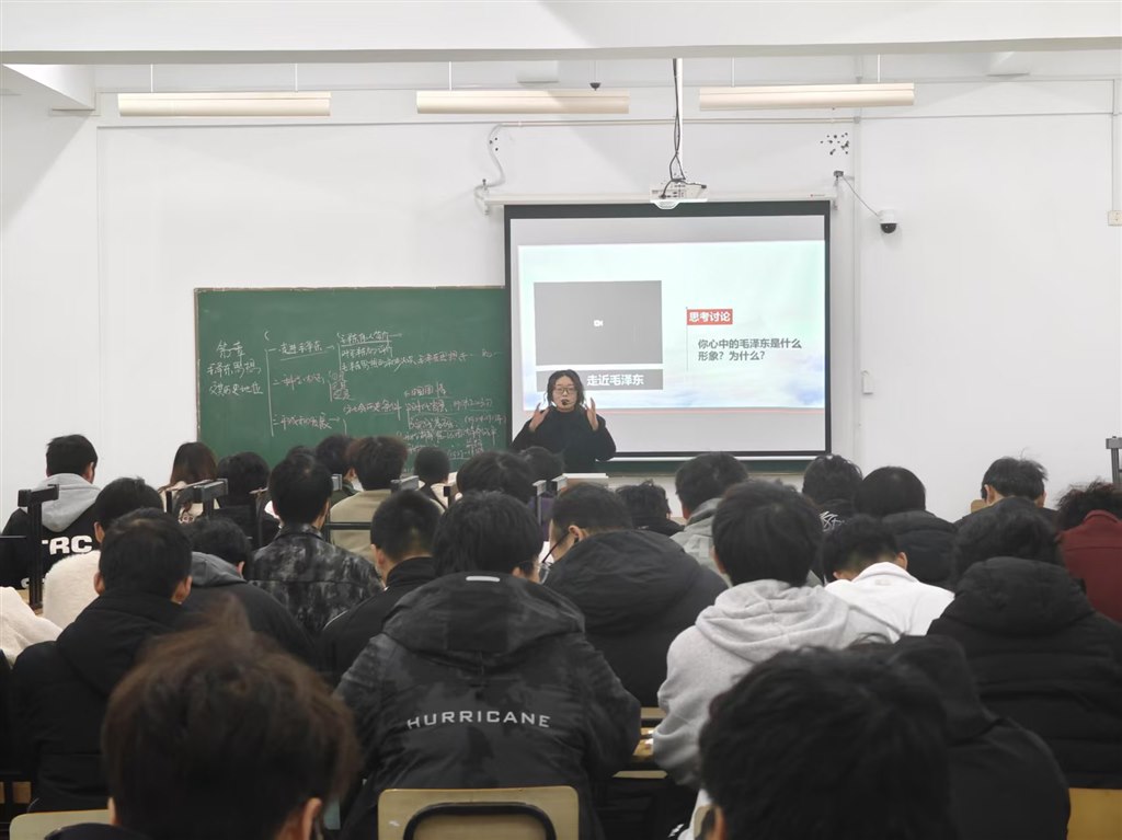 张亚娟.jpg