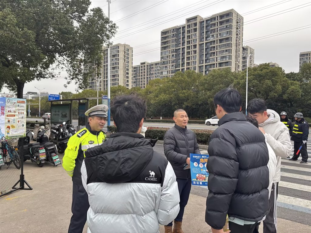 微信图片_20251204141818.jpg 微信图片_20251204141818.jpg