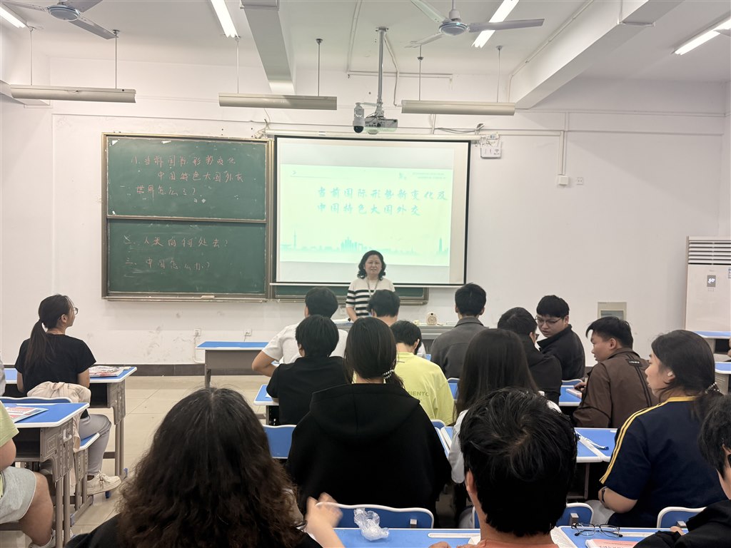 桑莉琳.jpg